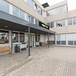 Hotel Maxhotel Amsterdam Airport Schiphol - Recently Renovated Hoofddorp