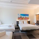 Hotel Maxhotel Amsterdam Airport Schiphol - Recently Renovated