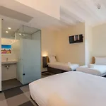 Maxhotel Amsterdam Airport Schiphol - Recently Renovated Hotel 3*