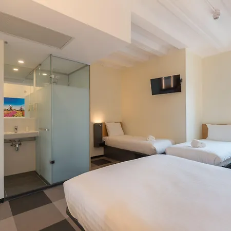 Maxhotel Amsterdam Airport Schiphol - Recently Renovated Hotel 3*