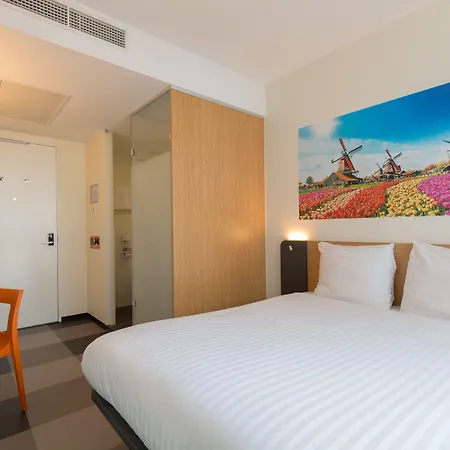 Maxhotel Amsterdam Airport Schiphol - Recently Renovated 3* הופדורפ