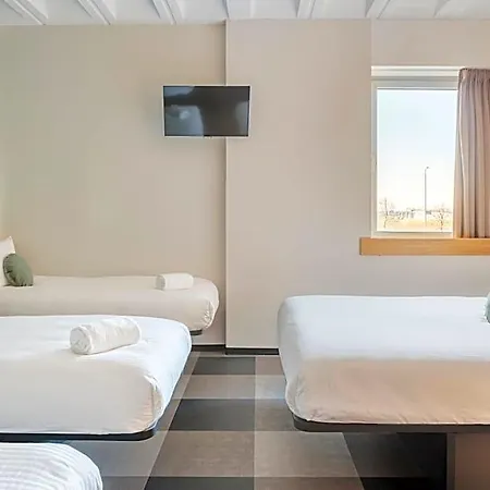 Maxhotel Amsterdam Airport Schiphol - Recently Renovated 3* هوفدوربْ
