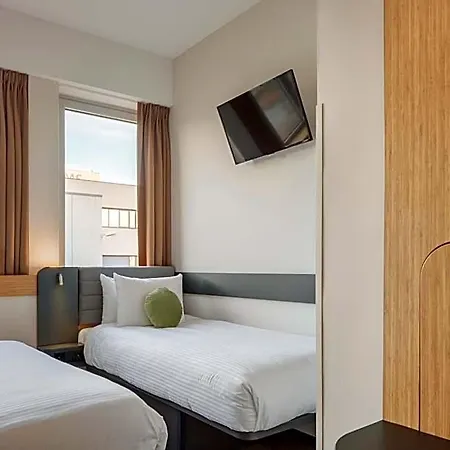 Maxhotel Amsterdam Airport Schiphol - Recently Renovated فندق هوفدوربْ