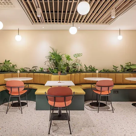 מלון Maxhotel Amsterdam Airport Schiphol - Recently Renovated 3*