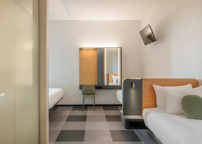 Maxhotel Amsterdam Airport Schiphol - Recently Renovated 酒店