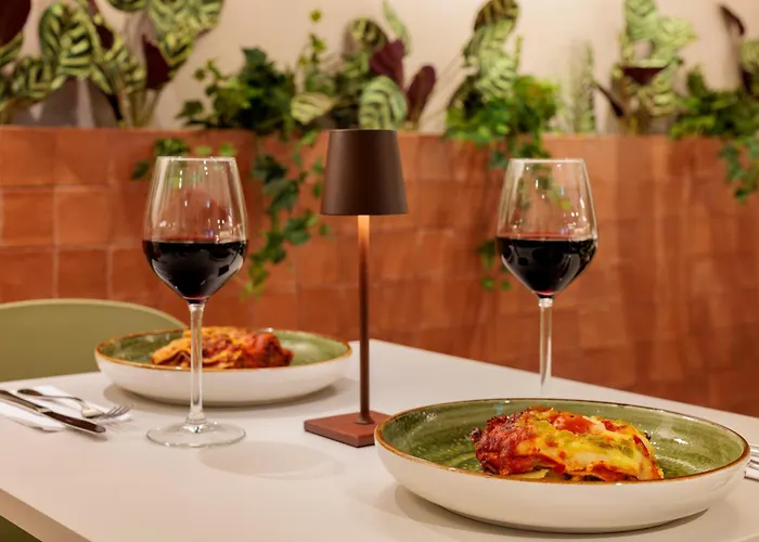 Hotel Maxhotel Amsterdam Airport Schiphol - Recently Renovated Hoofddorp