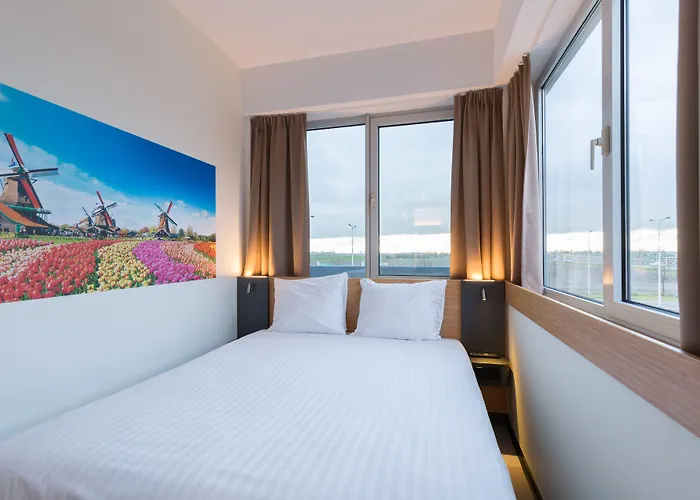 Hotel Maxhotel Amsterdam Airport Schiphol - Recently Renovated Hoofddorp