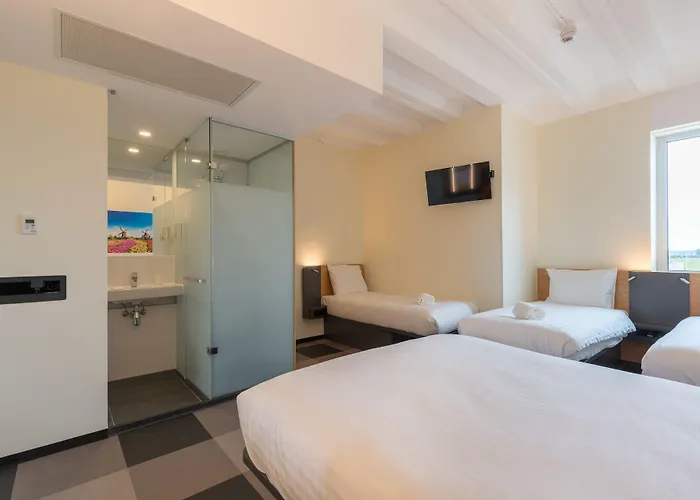 Maxhotel Amsterdam Airport Schiphol - Recently Renovated 酒店 3*