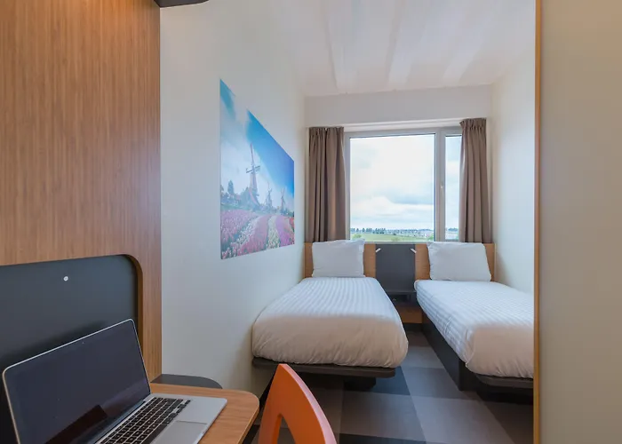 Maxhotel Amsterdam Airport Schiphol - Recently Renovated 酒店